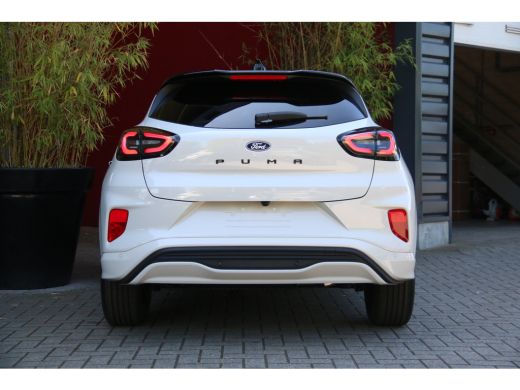Ford Puma 1.0 Sound Edition Automaat | B&O audio | 360 Camera | Adaptive Cruise | BLIS | Stuur/stoelverwarming ActivLease financial lease