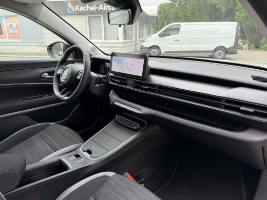 Jeep Avenger Longitude 54 kWh Aut. | Navi | Carplay | Stoelverwarming | ActivLease financial lease