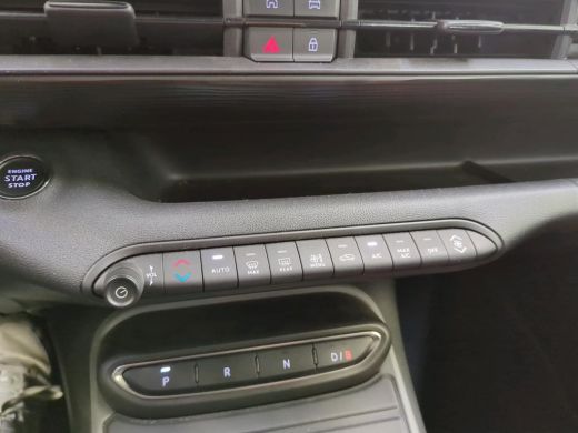 Jeep Avenger Longitude 54 kWh | Navi | Carplay | Stoelverwarming | ActivLease financial lease