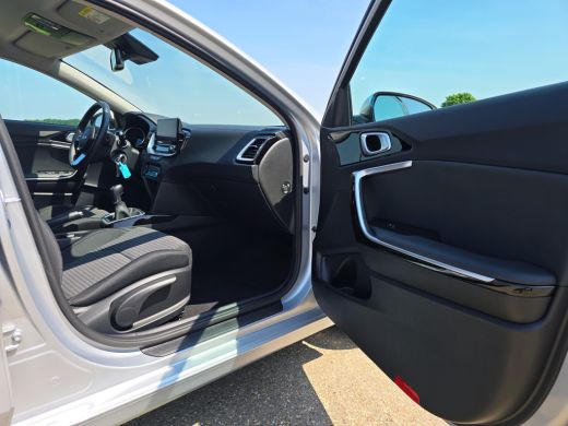 Kia Ceed 1.0 T-GDi - 120 Pk - Euro 6 - Navi - ParkeerCamera - AppleCarplay AndroidAuto ActivLease financial lease