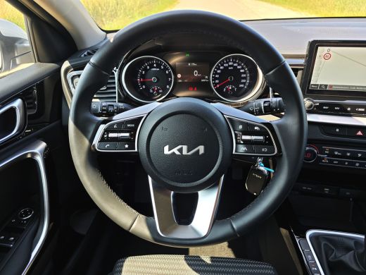 Kia Ceed 1.0 T-GDi - 120 Pk - Euro 6 - Navi - ParkeerCamera - AppleCarplay AndroidAuto ActivLease financial lease