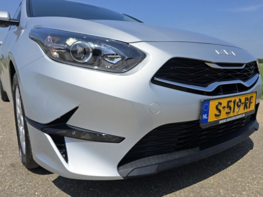 Kia Ceed 1.0 T-GDi - 120 Pk - Euro 6 - Navi - ParkeerCamera - AppleCarplay AndroidAuto ActivLease financial lease