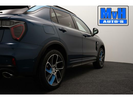 Lynk & Co 01 1.5 Plug-in Hybride|262PK|LUXE|360°CAM|PANO|NAP ActivLease financial lease