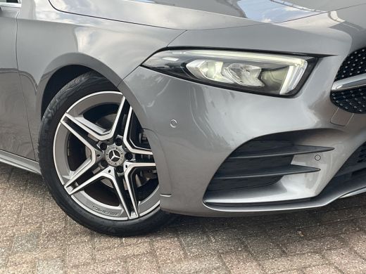 Mercedes-Benz A-Klasse 160 Business Solution AMG Line Carplay Stoelverw Led NL-Auto 31.841KM! ActivLease financial lease