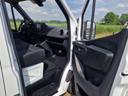 Mercedes-Benz Sprinter 211 CDI L2 H2 FWD - Euro 6 - 110 Pk - MBUX - ParkeerCamera ActivLease financial lease