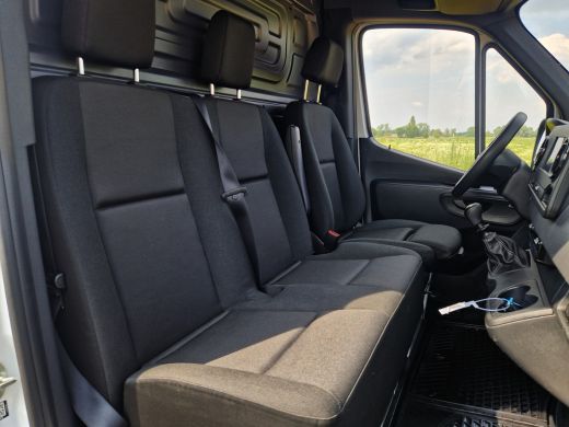 Mercedes-Benz Sprinter 211 CDI L2 H2 FWD - Euro 6 - 110 Pk - MBUX - ParkeerCamera ActivLease financial lease