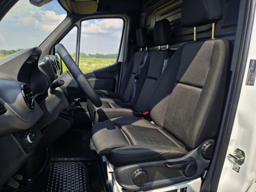 Mercedes-Benz Sprinter 211 CDI L2 H2 FWD - Euro 6 - 110 Pk - MBUX - ParkeerCamera ActivLease financial lease