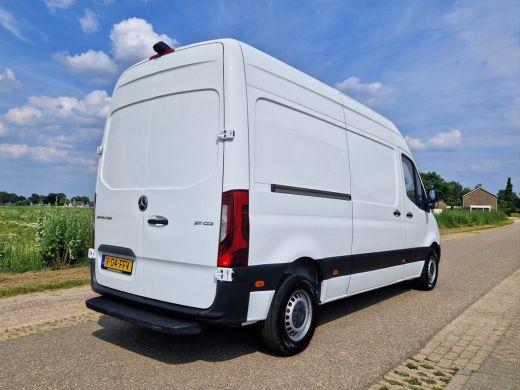 Mercedes-Benz Sprinter 211 CDI L2 H2 FWD - Euro 6 - 110 Pk - MBUX - ParkeerCamera ActivLease financial lease