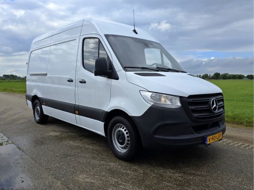 Mercedes-Benz Sprinter 315 1.9 CDI L2 H2 RWD - 150 Pk - Euro 6 - MBUX - ParkeerCamera - Airco - Cruise Control ActivLease financial lease