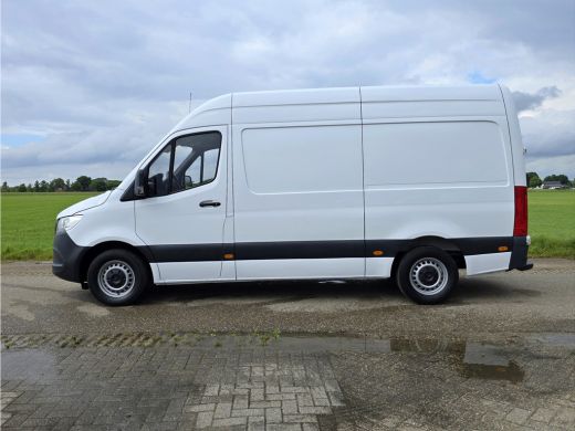 Mercedes-Benz Sprinter 315 1.9 CDI L2 H2 RWD - 150 Pk - Euro 6 - MBUX - ParkeerCamera - Airco - Cruise Control ActivLease financial lease