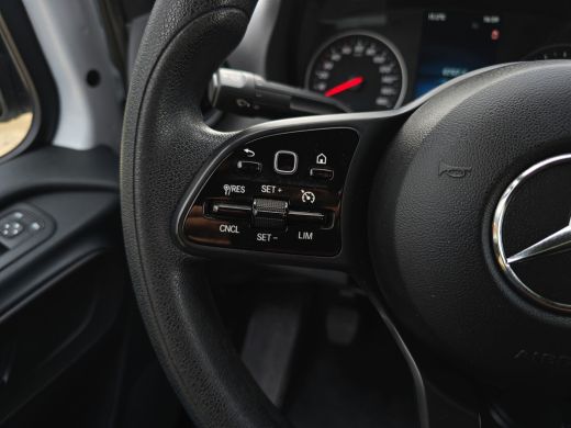 Mercedes-Benz Sprinter 315 1.9 CDI L2 H2 RWD - 150 Pk - Euro 6 - MBUX - ParkeerCamera - Airco - Cruise Control ActivLease financial lease