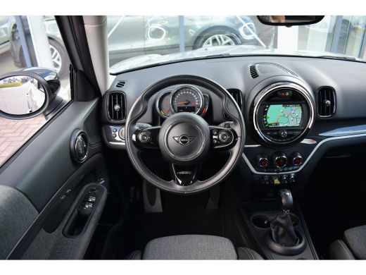 Mini Countryman 2.0 Cooper S E ALL4 Pepper | Sportstoelen | Cruise | Climate ActivLease financial lease