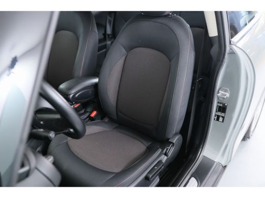 Mini One 1.5 One First | Dealer Onderhouden! | Airco | Parkeersensoren | Lichtmetalen Velgen | Bluetooth |... ActivLease financial lease