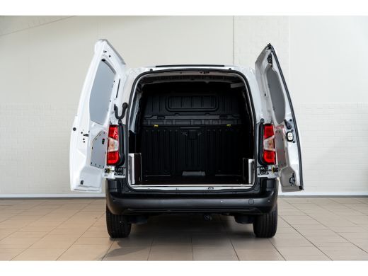 Opel Combo 1.5 BlueHDi 100 S&S L1 | 3 Zitplaatsen | Parkeersensoren | Apple Carplay & Android Auto | Elektri... ActivLease financial lease
