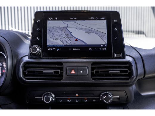 Opel Combo 1.5D Innovation | L2H1 | LED | CarPlay | Camera | Navi | Cruise | Airco | PDC | Euro 6 ActivLease financial lease
