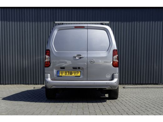 Opel Combo 1.5D Innovation | L2H1 | LED | CarPlay | Camera | Navi | Cruise | Airco | PDC | Euro 6 ActivLease financial lease
