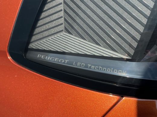 Peugeot 5008 1.2 130pk/Allure/Nw.Model/7-Pers./Virtual/Led/Camera/2021 ActivLease financial lease