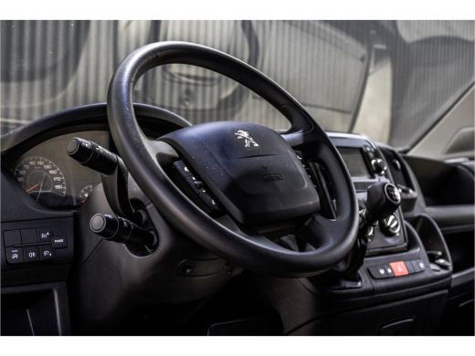 Peugeot Boxer 330 BlueHDi | Camera | Navigatie | Cruise | Airco | PDC | Euro 6 ActivLease financial lease