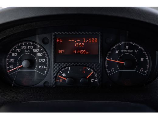 Peugeot Boxer 330 BlueHDi | Camera | Navigatie | Cruise | Airco | PDC | Euro 6 ActivLease financial lease