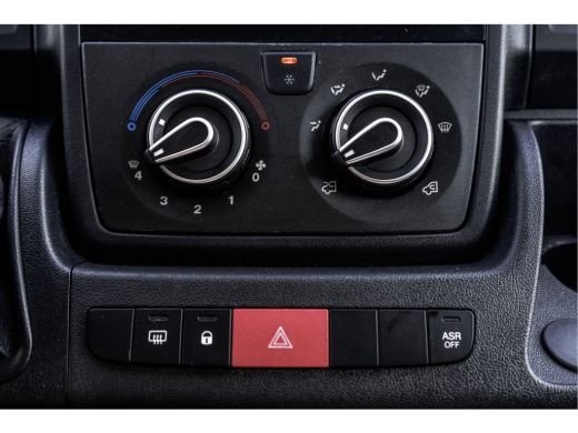 Peugeot Boxer 330 BlueHDi | Camera | Navigatie | Cruise | Airco | PDC | Euro 6 ActivLease financial lease