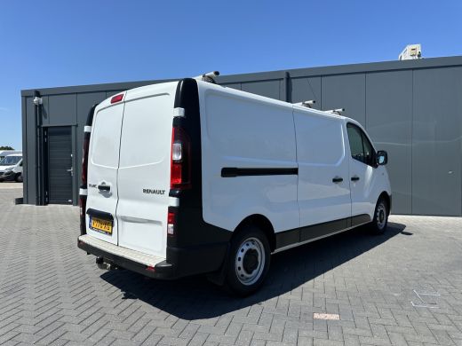 Renault Trafic 1.6 DCi 126 PK / L2H1 / 1e EIG. / DUBBELE SCHUIFDEUR / TREKHAAK / NAVI / AIRCO / CRUISE ActivLease financial lease