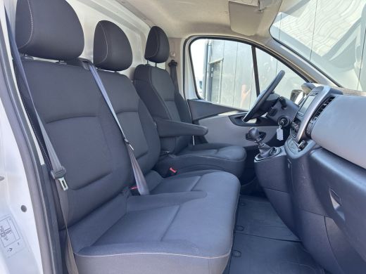 Renault Trafic 1.6 DCi 126 PK / L2H1 / 1e EIG. / DUBBELE SCHUIFDEUR / TREKHAAK / NAVI / AIRCO / CRUISE ActivLease financial lease