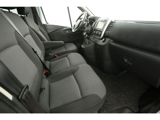 Renault Trafic 2.0 dCi 120 T29 L2H1 Dubbele Cabine Airco Cruise Navi 6 Persoons LED PDC Elektrpakket ActivLease financial lease