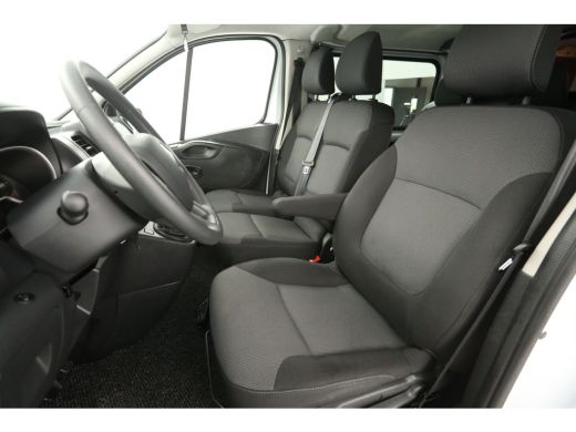 Renault Trafic 2.0 dCi 120 T29 L2H1 Dubbele Cabine Airco Cruise Navi 6 Persoons LED PDC Elektrpakket ActivLease financial lease