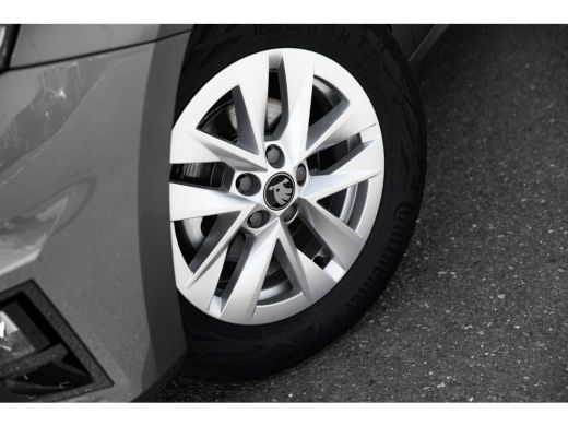 Skoda Fabia Selection Inclusief €3000,- inruilvoordeel | Airconditioning | Cruise control met speedlimiter | ... ActivLease financial lease