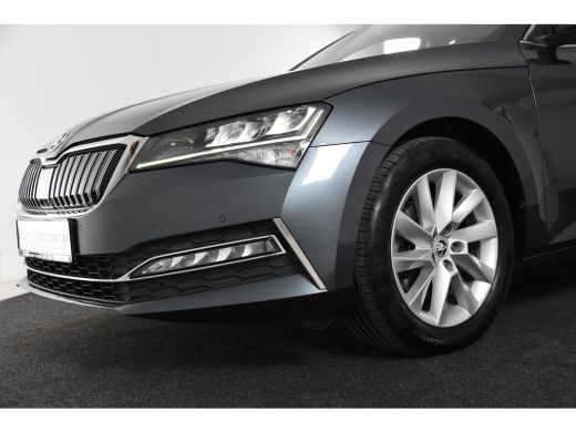 Skoda Superb Combi 1.4 TSI iV Hybrid *1ste Eigenaar*Navigatie*Stoelverwarming* ActivLease financial lease