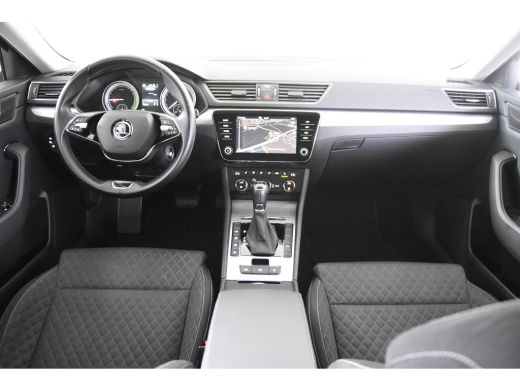 Skoda Superb Combi 1.4 TSI iV Hybrid *1ste Eigenaar*Navigatie*Stoelverwarming* ActivLease financial lease