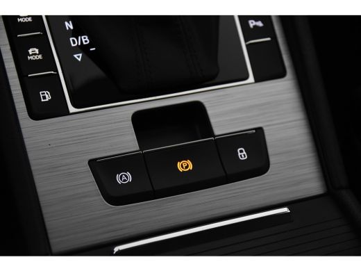 Skoda Superb Combi 1.4 TSI iV Hybrid *1ste Eigenaar*Navigatie*Stoelverwarming* ActivLease financial lease