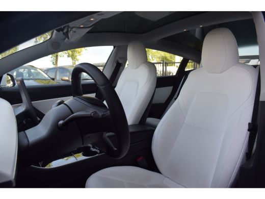 Tesla Model 3 Performance AWD 75 kWh | Autopilot | 461pk | Leder | 19'' ActivLease financial lease