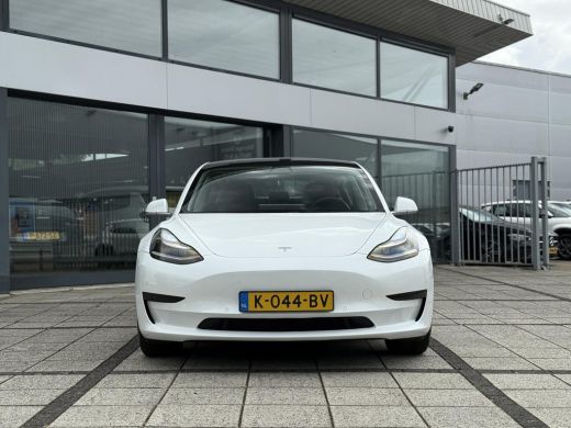 Tesla Model 3 Aut. Range Plus | Autopilot | Panorama | Leder | Navi | Camera | ActivLease financial lease