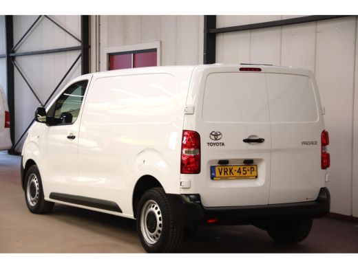 Toyota ProAce 2.0 D-4D Live ActivLease financial lease