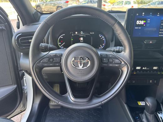 Toyota Yaris Cross 1.5 Hybrid AWD Adventure ActivLease financial lease