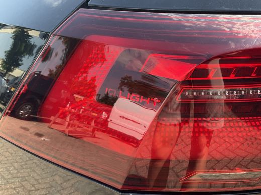 Volkswagen Golf 1.5 TSI Style Pano.dak Massage Sfeerverl Adap.Cruise Carplay Led Memory Uitstraling! ActivLease financial lease