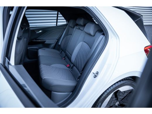 Volkswagen ID.3 Pro S Limited Edition Inclusief €2000,- inruilvoordeel | Achterlichten LED, luxe uitgevoerd incl... ActivLease financial lease