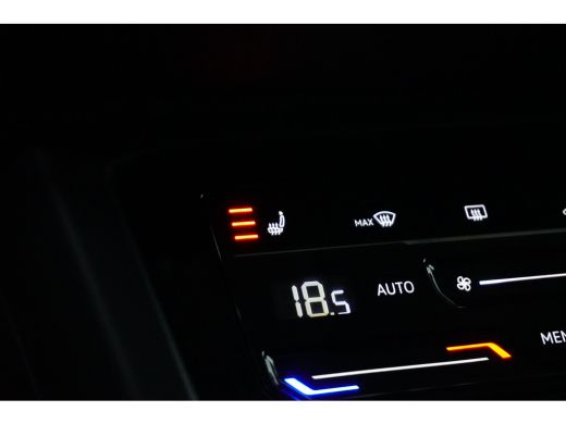 Volkswagen Touran 1.5 TSI DSG-7 Highline Business R-Line 7p | TREKHAAK | R-LINE | STOELVERW. | ADAPT. CRUISE ActivLease financial lease