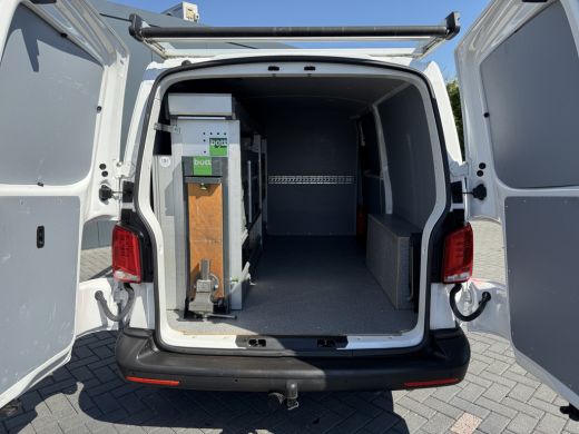 Volkswagen Transporter 2.0 TDI 150 PK COMFORTLINE / L2H1 / IMPERIAAL / INRICHTING / TREKHAAK / AIRCO / CRUISE / NAVI / C... ActivLease financial lease