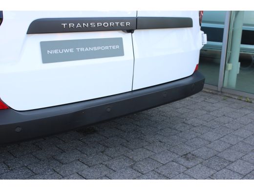 Volkswagen Transporter 2.0 TDI L2H1 30 Life | BPM VRIJ! | Camera achter | Bijrijdersbank | PDC V+A | Apple Carplay BPM V... ActivLease financial lease