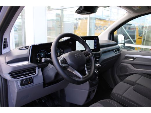Volkswagen Transporter 2.0 TDI L2H1 30 Life | BPM VRIJ! | Camera achter | Bijrijdersbank | PDC V+A | Apple Carplay BPM V... ActivLease financial lease