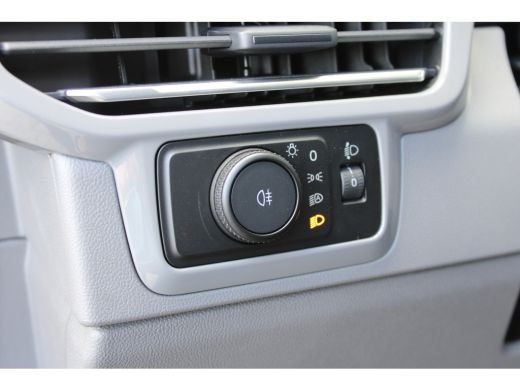 Volkswagen Transporter 2.0 TDI L2H1 30 Life | BPM VRIJ! | Camera achter | Bijrijdersbank | PDC V+A | Apple Carplay BPM V... ActivLease financial lease