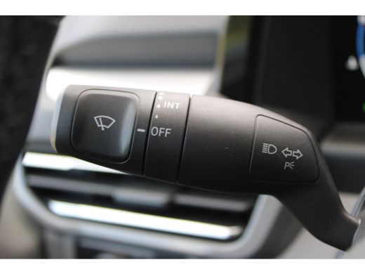 Volkswagen Transporter 2.0 TDI L2H1 30 Life | BPM VRIJ! | Camera achter | Bijrijdersbank | PDC V+A | Apple Carplay BPM V... ActivLease financial lease