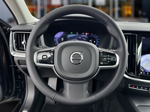 Volvo  V60 B4 Plus Dark | 18' | Panoramadak | Trekhaak | Getint glas | Stoel/stuurverwarming | Elektr. verst... ActivLease financial lease