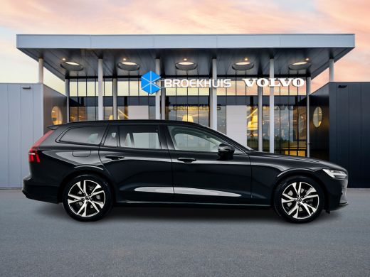 Volvo  V60 B4 Plus Dark | 18' | Panoramadak | Trekhaak | Getint glas | Stoel/stuurverwarming | Elektr. verst... ActivLease financial lease