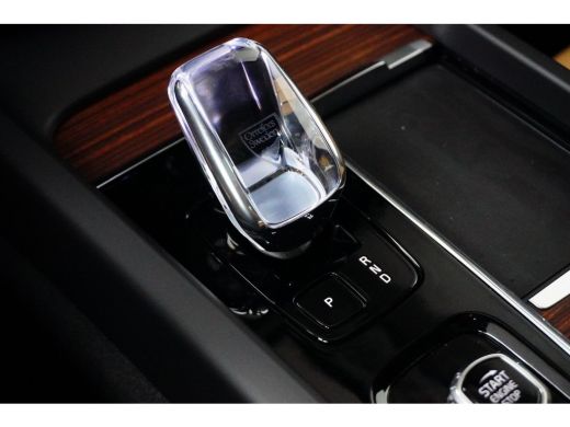 Volvo  XC60 T8 AWD Plus Dark | Luchtvering | 360° Camera | Stoelventilatie | Nappa | 21" | Panoramadak | Trek... ActivLease financial lease