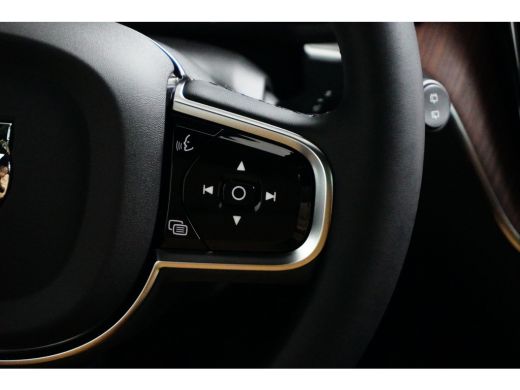 Volvo  XC60 T8 AWD Plus Dark | Luchtvering | 360° Camera | Stoelventilatie | Nappa | 21" | Panoramadak | Trek... ActivLease financial lease