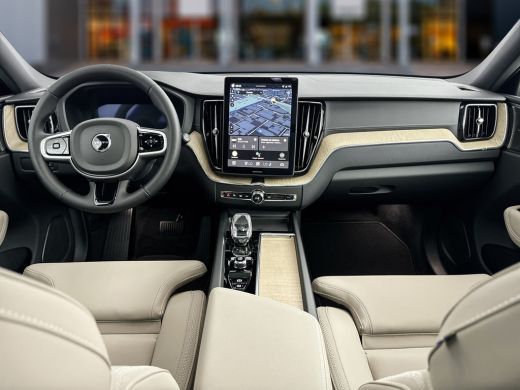 Volvo  XC60 T6 Recharge AWD Ultra Bright | Facelift | 21' | Luchtvering | Panoramadak | Harman Kardon | 360 c... ActivLease financial lease