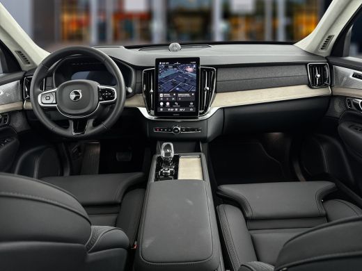 Volvo  XC90 T8 Recharge AWD Ultra Dark | 22' | Luchtvering | Bowers & Wilkins | Gelamineerd & getint glas | T... ActivLease financial lease